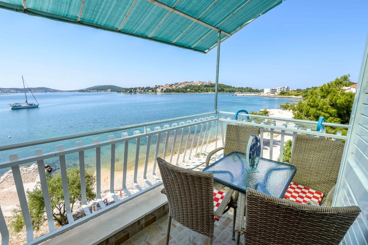Apartments Silvana Рогозница Екстериор снимка