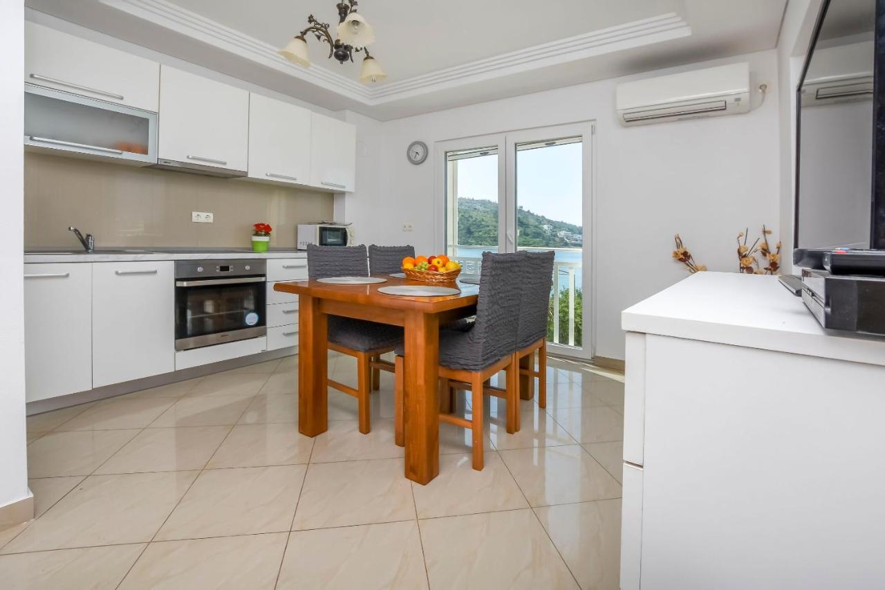 Apartments Silvana Рогозница Екстериор снимка