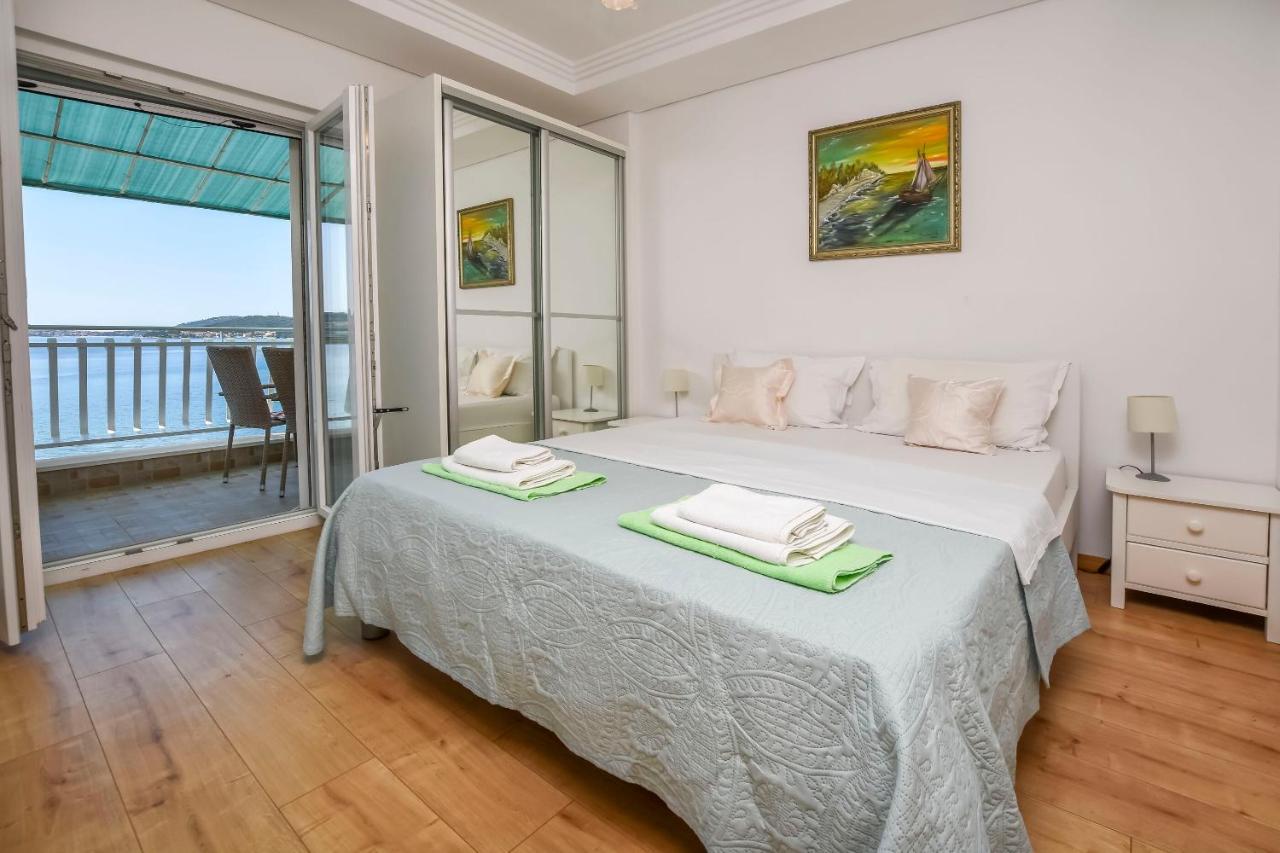 Apartments Silvana Рогозница Екстериор снимка